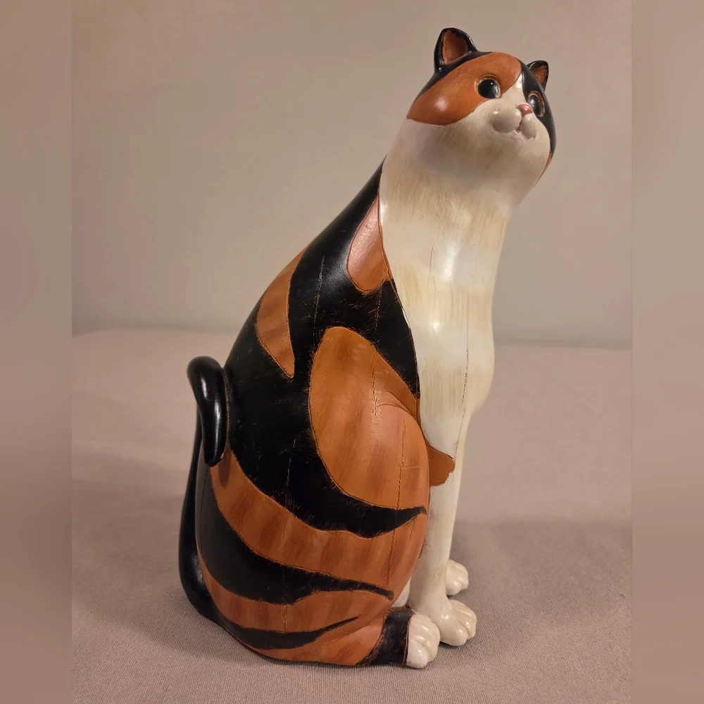 DISTRESSED WOODEN CALLICO CAT FIGURINE - Picture 2 of 7